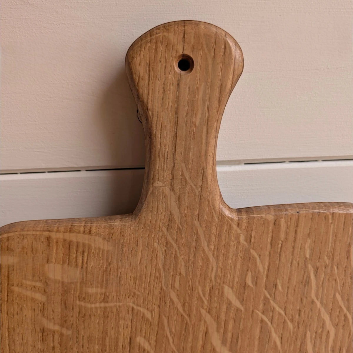 Tiger Oak Long Serving Board – Handcrafted Solid Oak Serving & Charcuterie Board